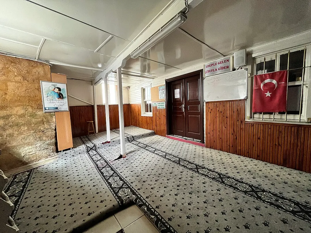 Keçeçi Piri Cami