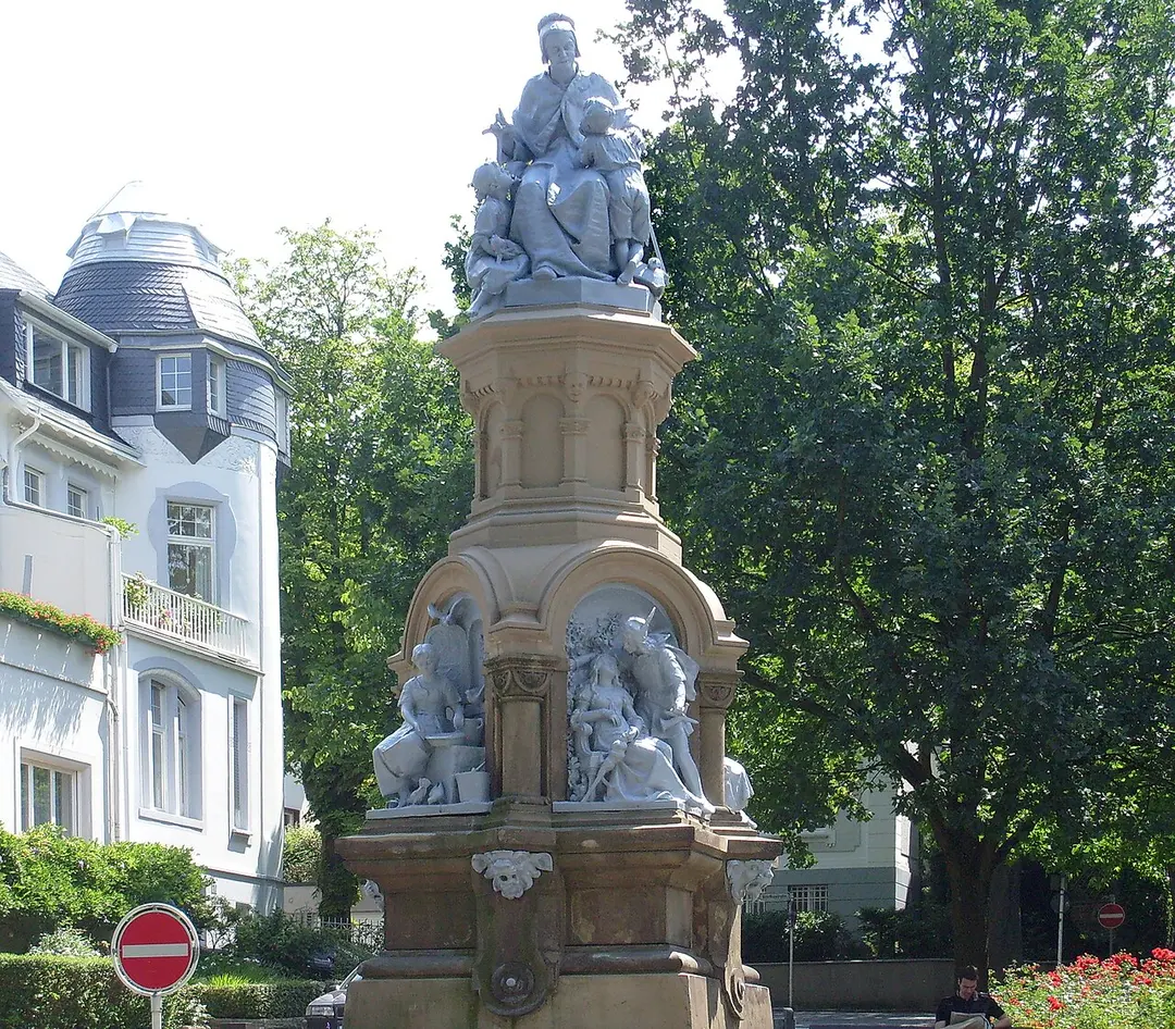 Märchenbrunnen