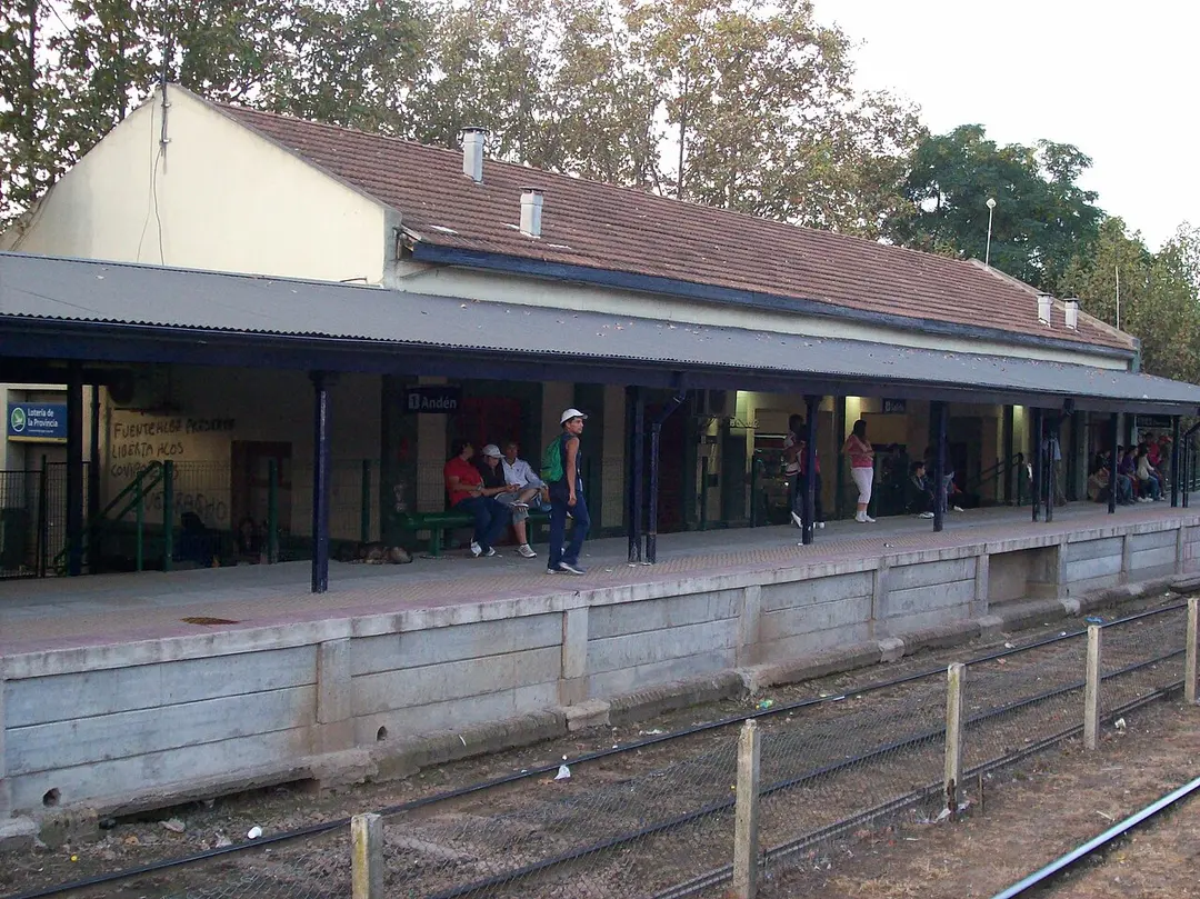 Florencio Varela train station
