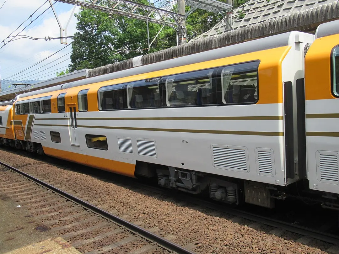 Sakakibara-Onsenguchi Station