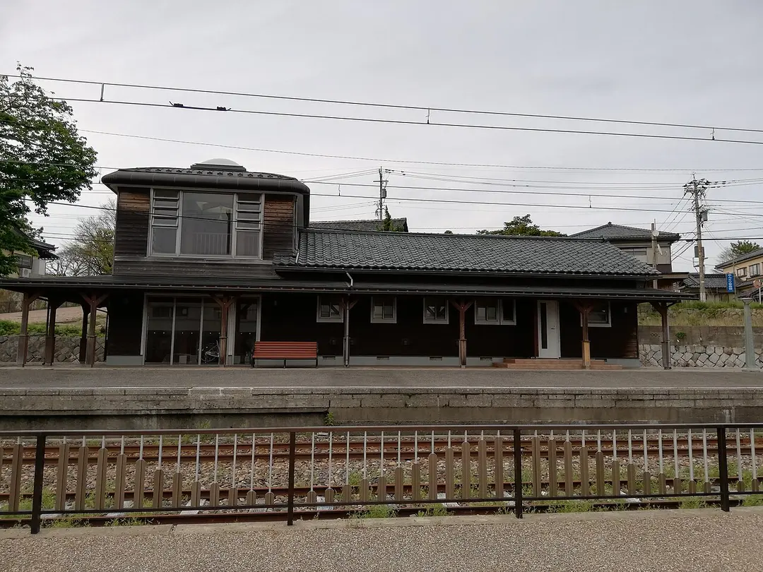 Mikuni-Minato Station