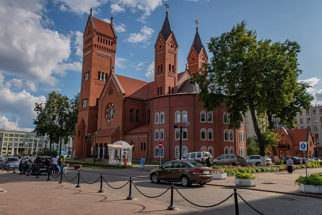 Church of Saints Simon and Helena (Red Church)