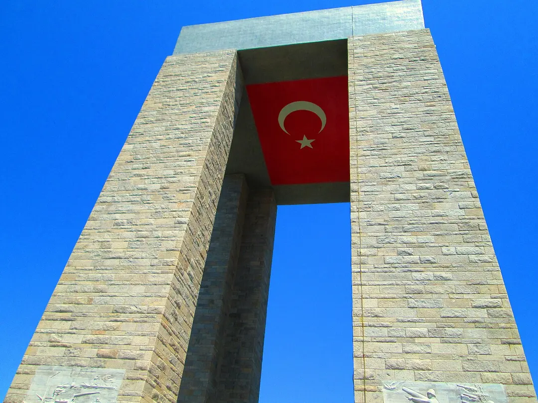 Çanakkale Şehitleri Anıtı