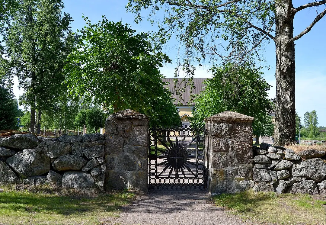 Kirche von Hausjärvi