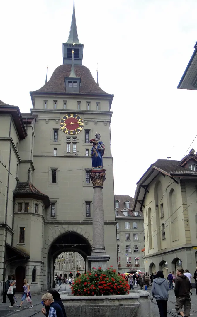 am Käfigturm