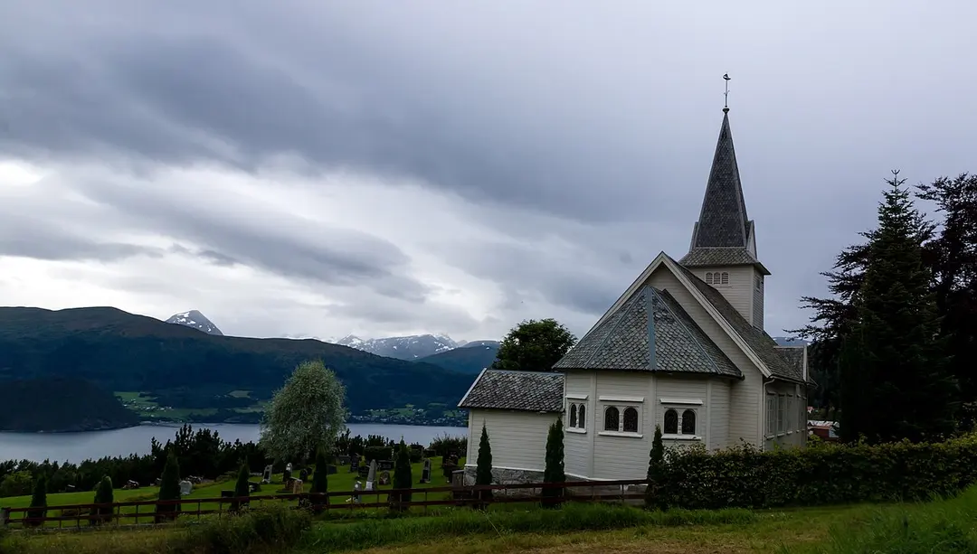 Liabygda church