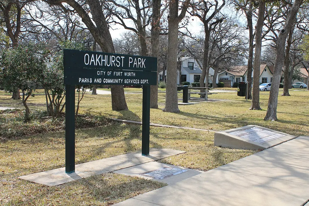 Oakhurst Park
