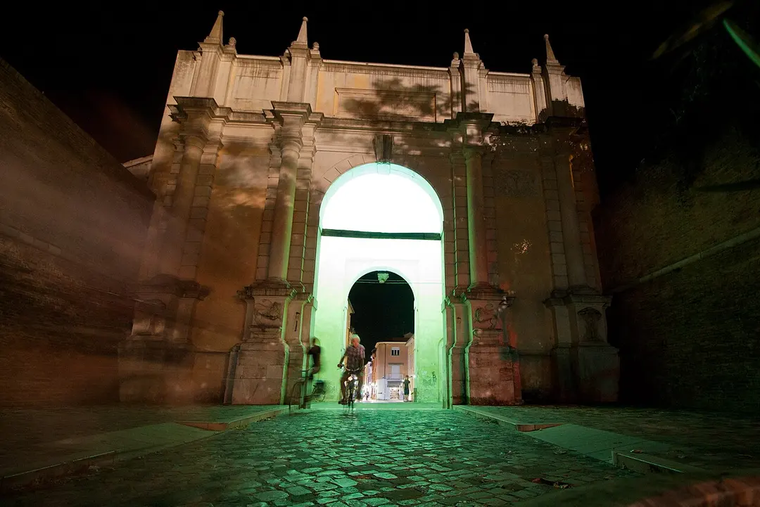 Porta Adriana