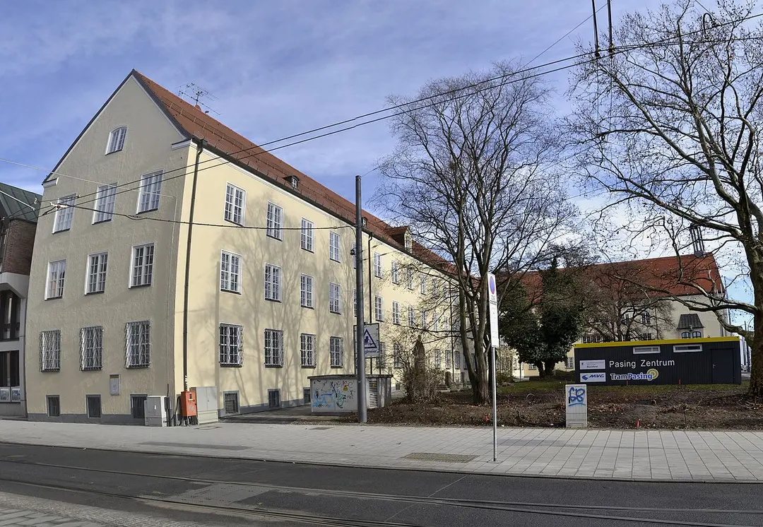 Pasing Town Hall (Old Building)