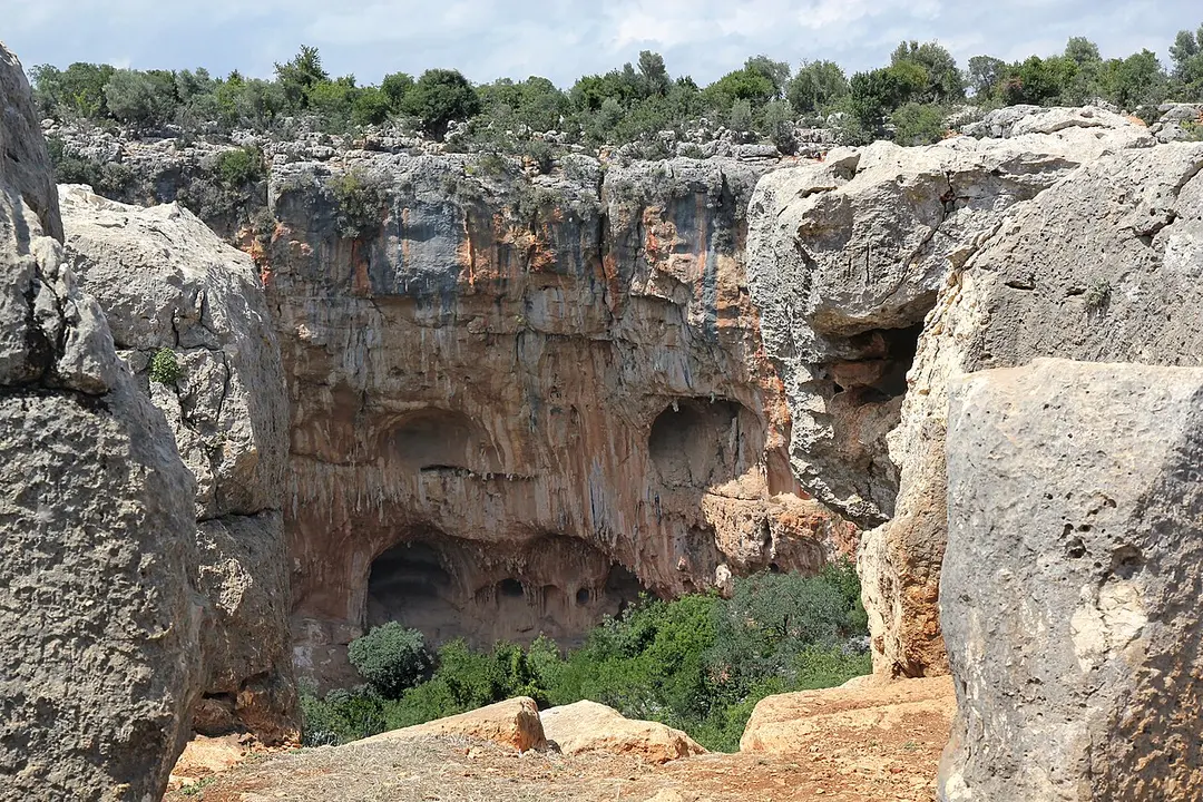 Akhayat Sinkhole