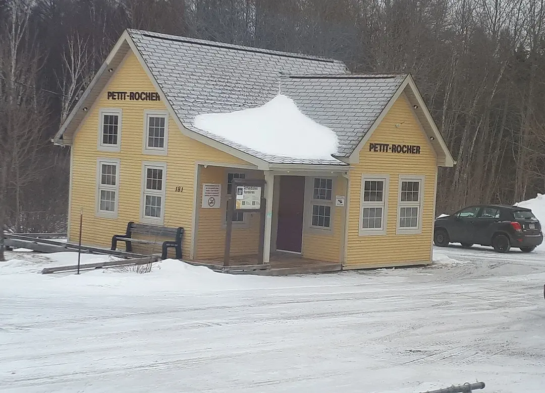 Petit Rocher railway station