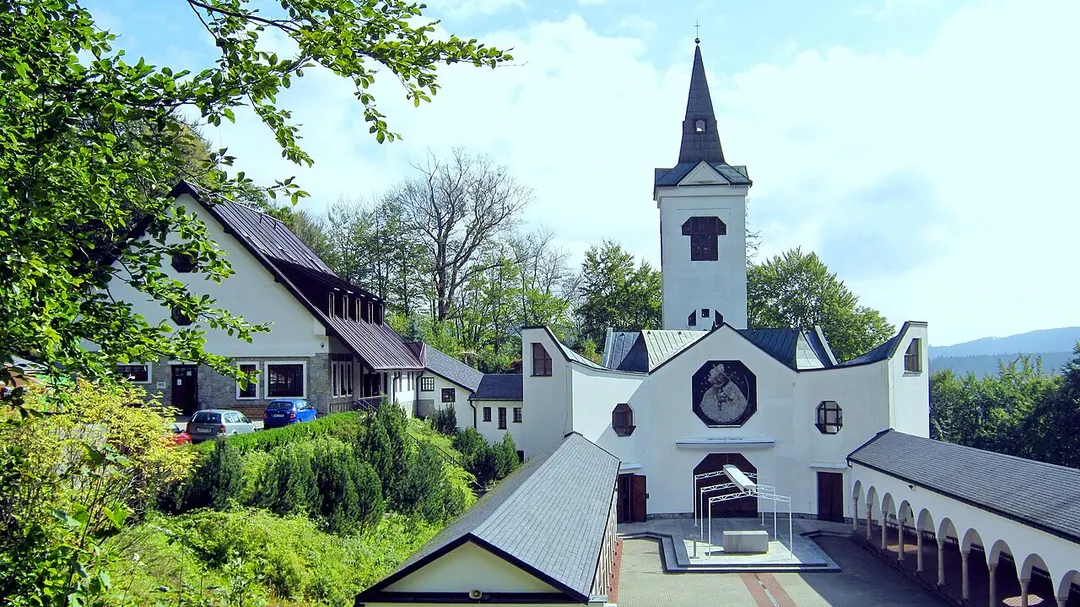 Church of Saint Mary of Help (Zlaté Hory)