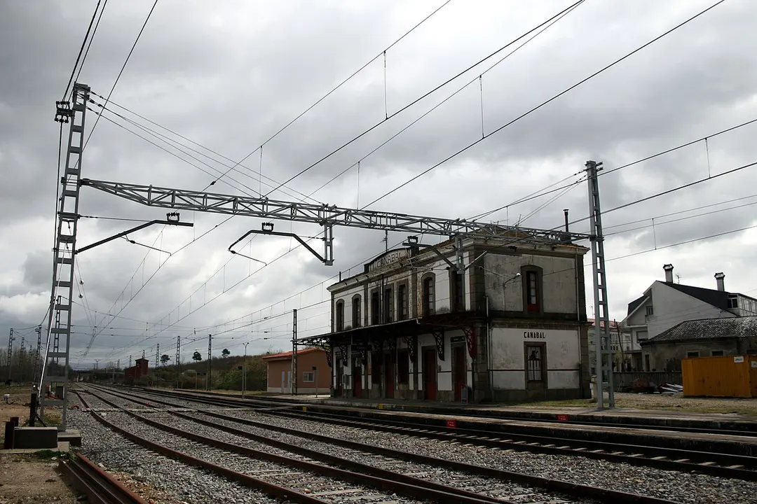 Canabal train station