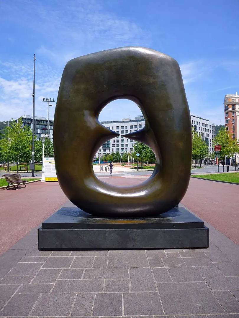 Oval with Points