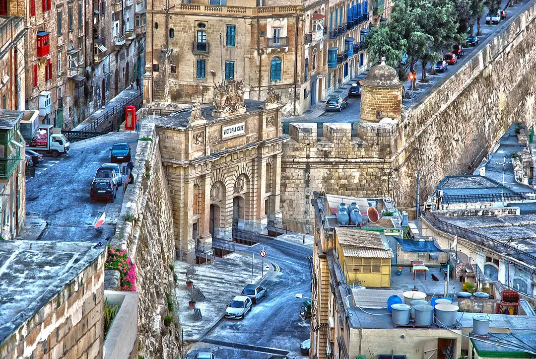 Victoria Gate