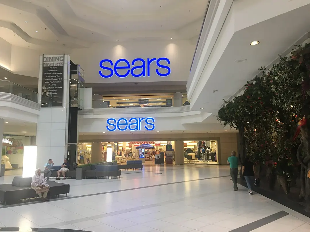Woodfield Mall