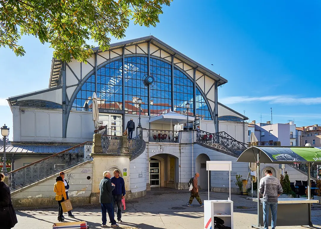 Market hall, Pula