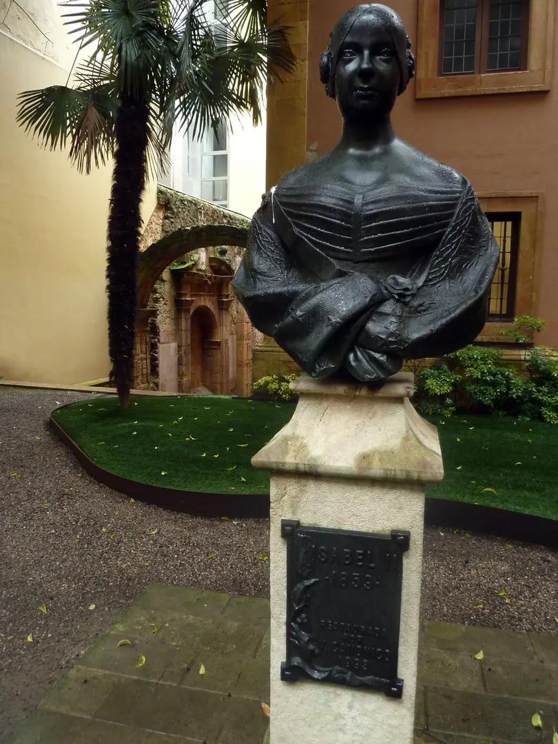 Busto Isabel II