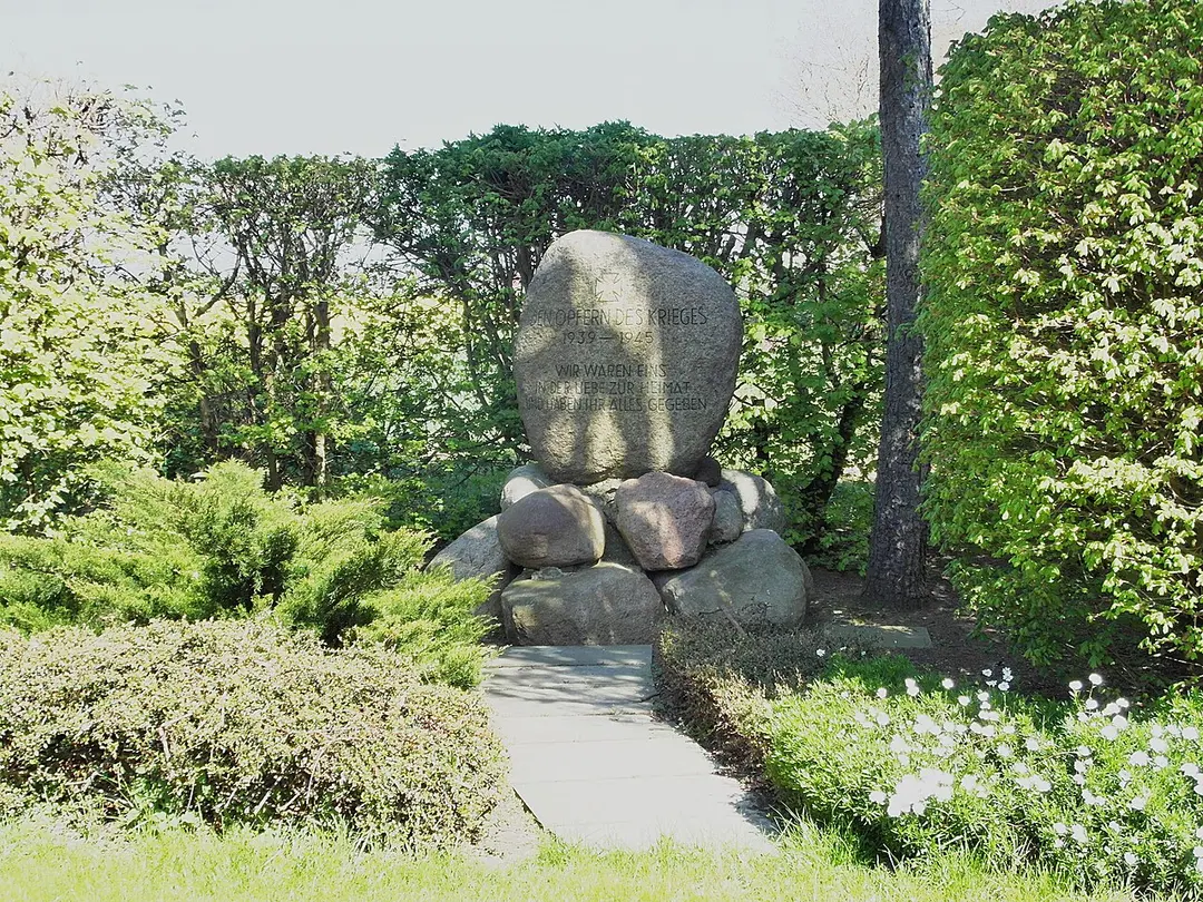 Gefallenen- und Vertriebenendenkmal