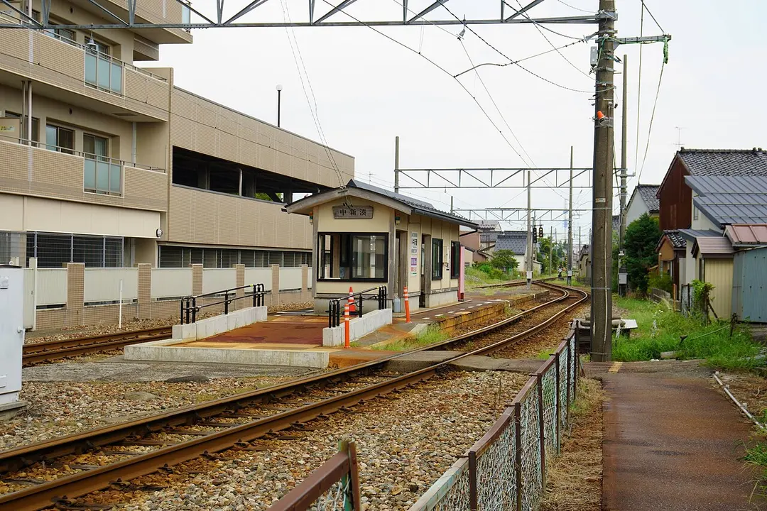 Naka Shinminato Station