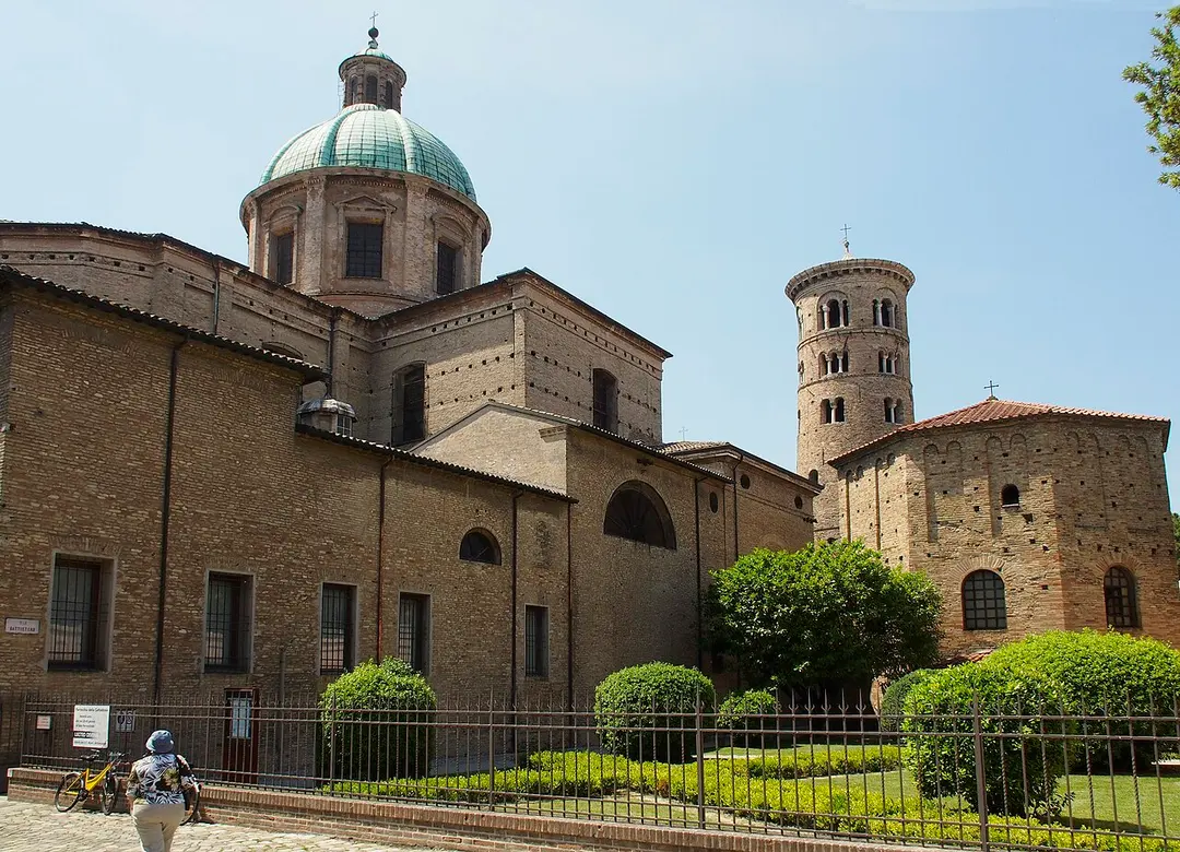 Battistero Neoniano