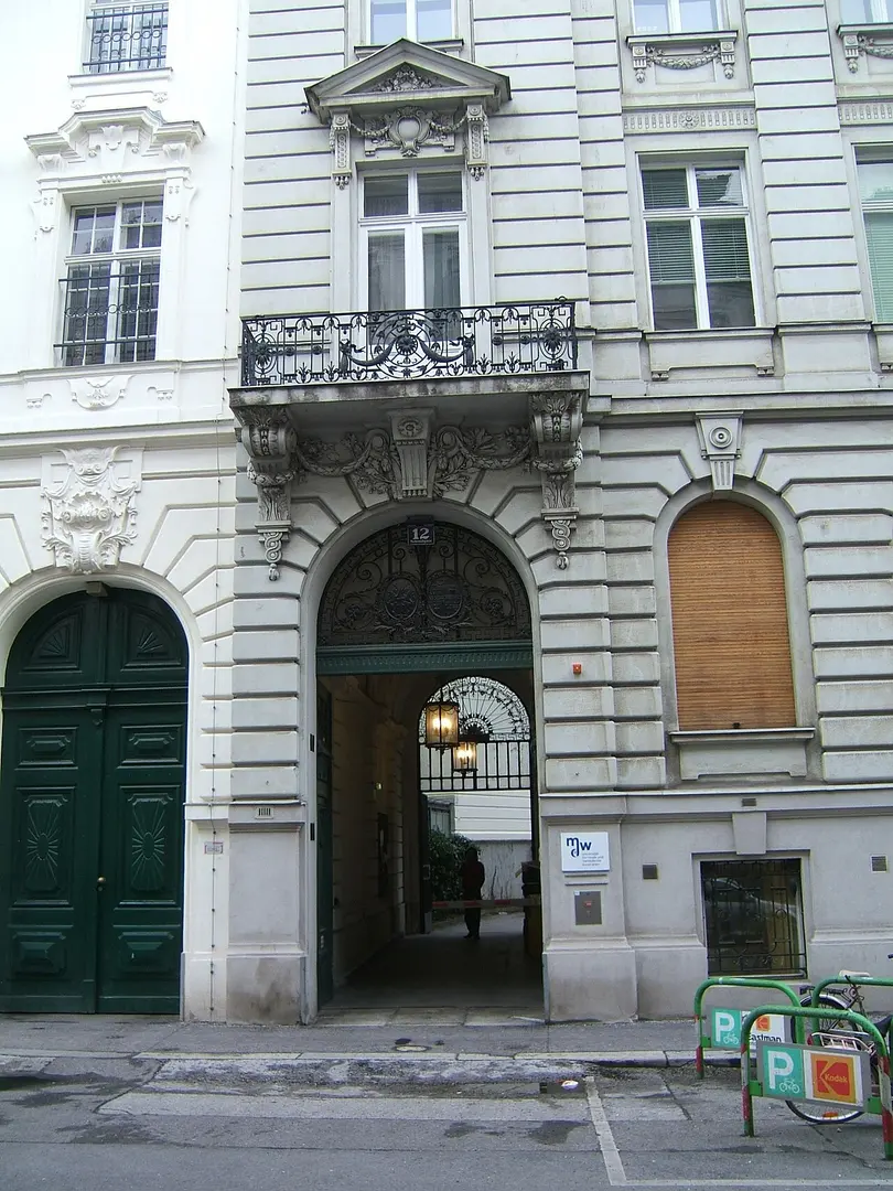 Palais Bourgoing