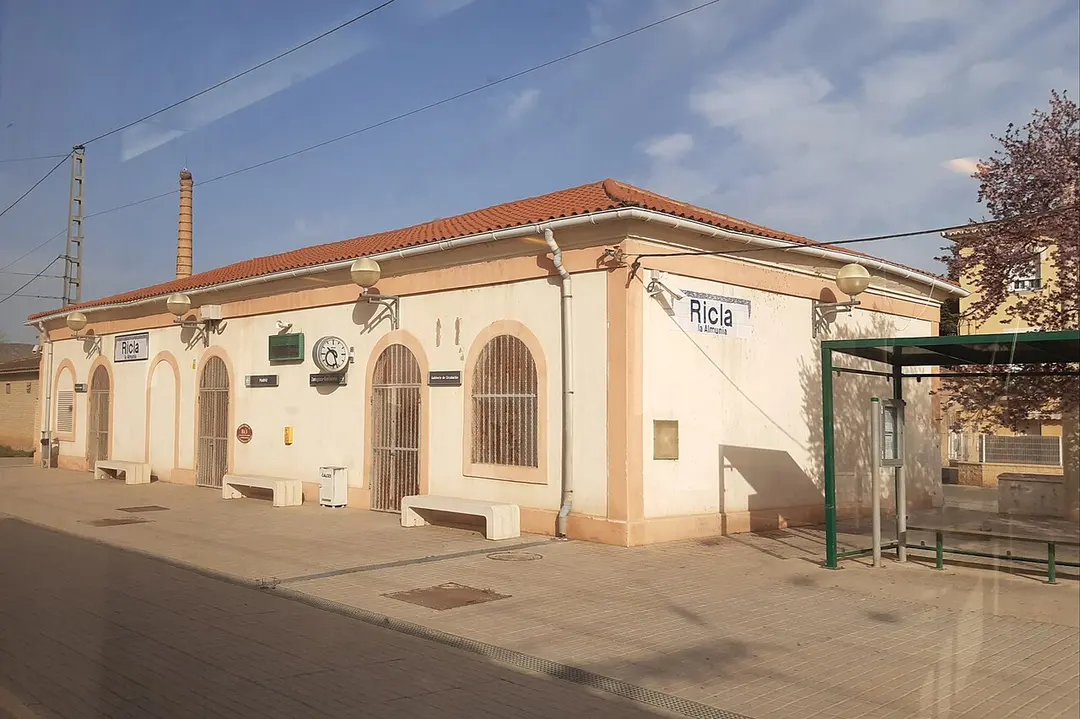Ricla-La Almunia train station