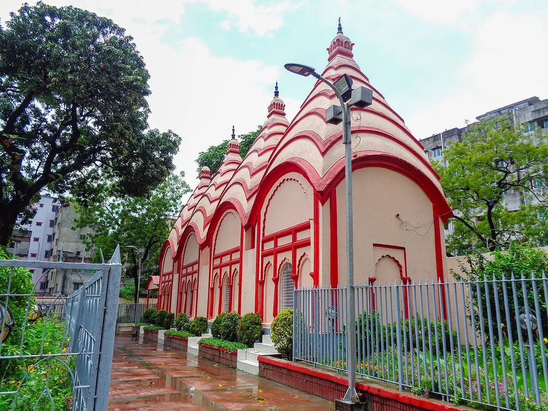 ঢাকেশ্বরী জাতীয় মন্দির