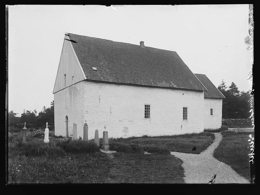 Hvaler Church