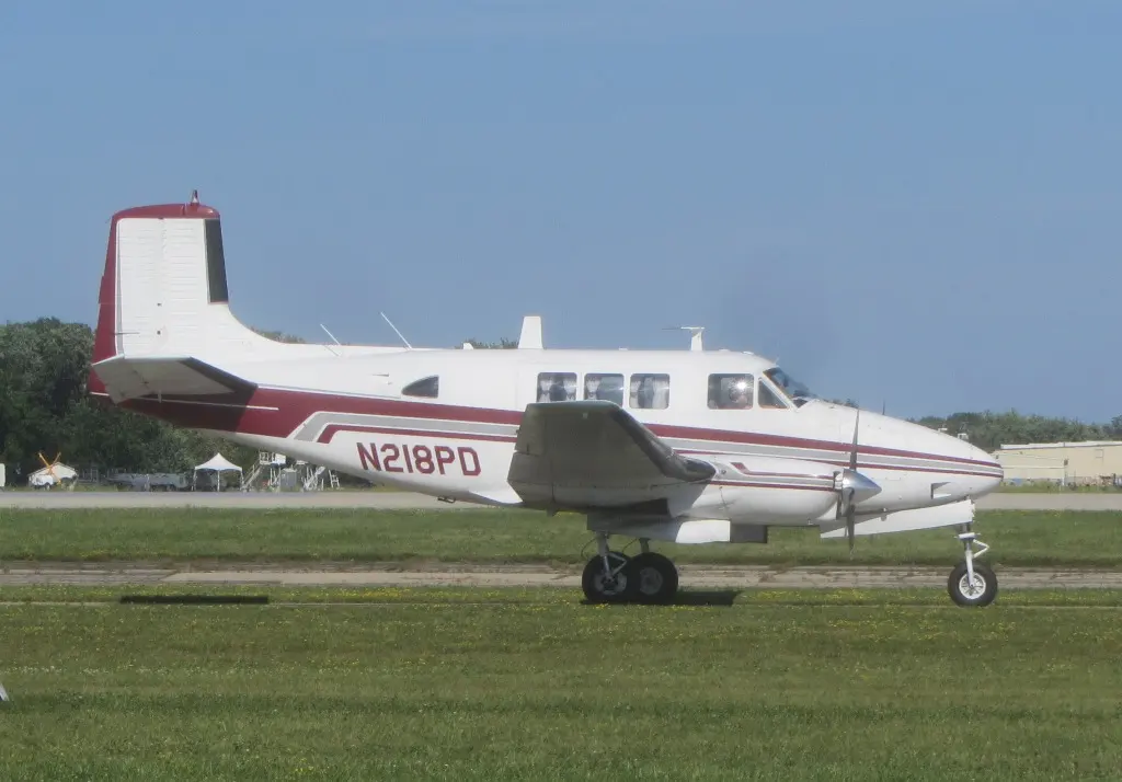 Beechcraft Queen Air A-80