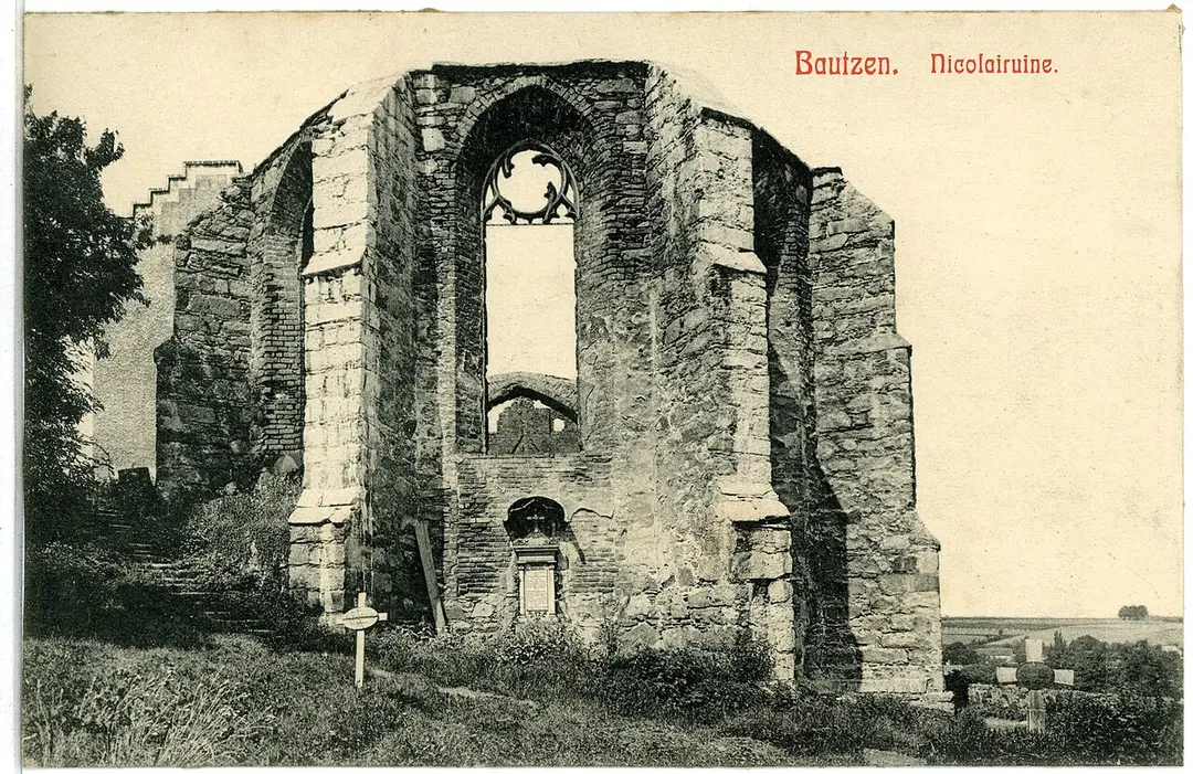 Nicoleikirche-Ruine