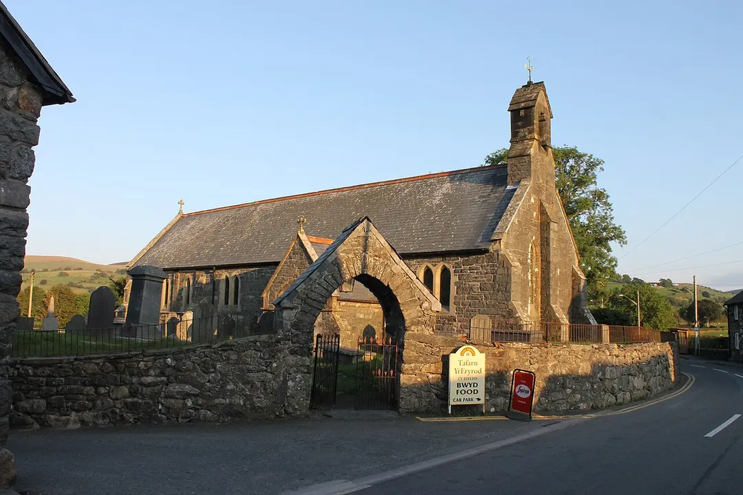 St Deiniol Church