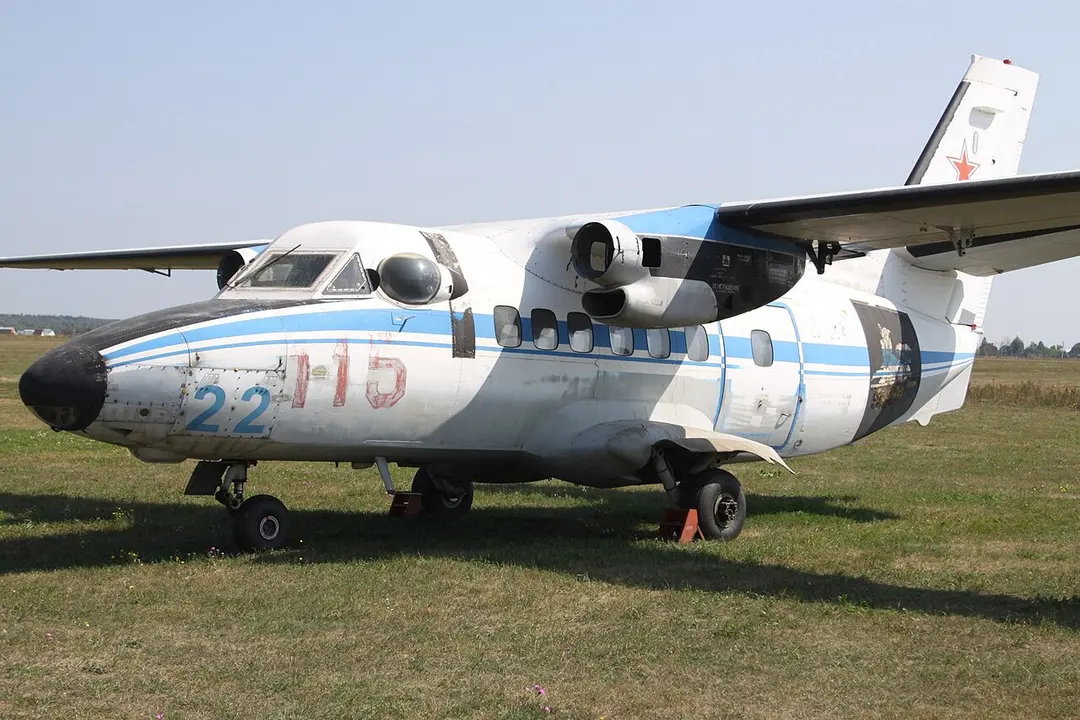 Л-410