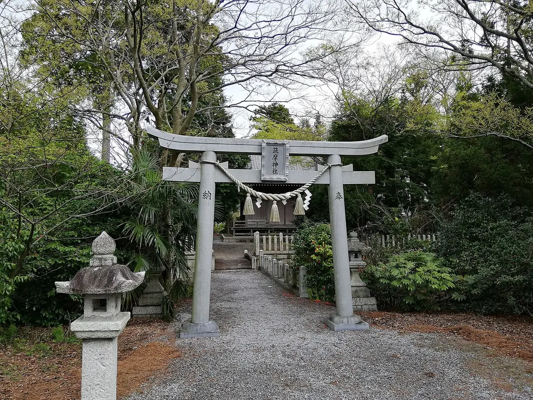 筑摩神社