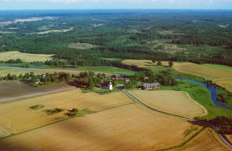 Ekeby kyrka