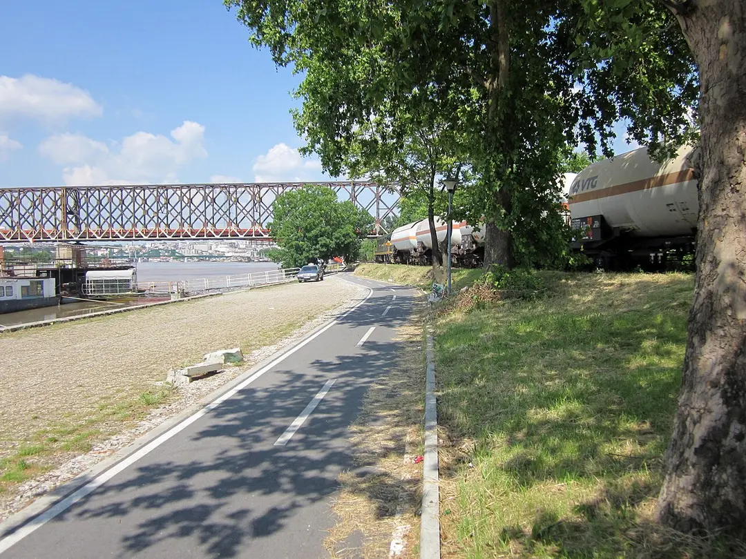 Alte Belgrader Eisenbahnbrücke