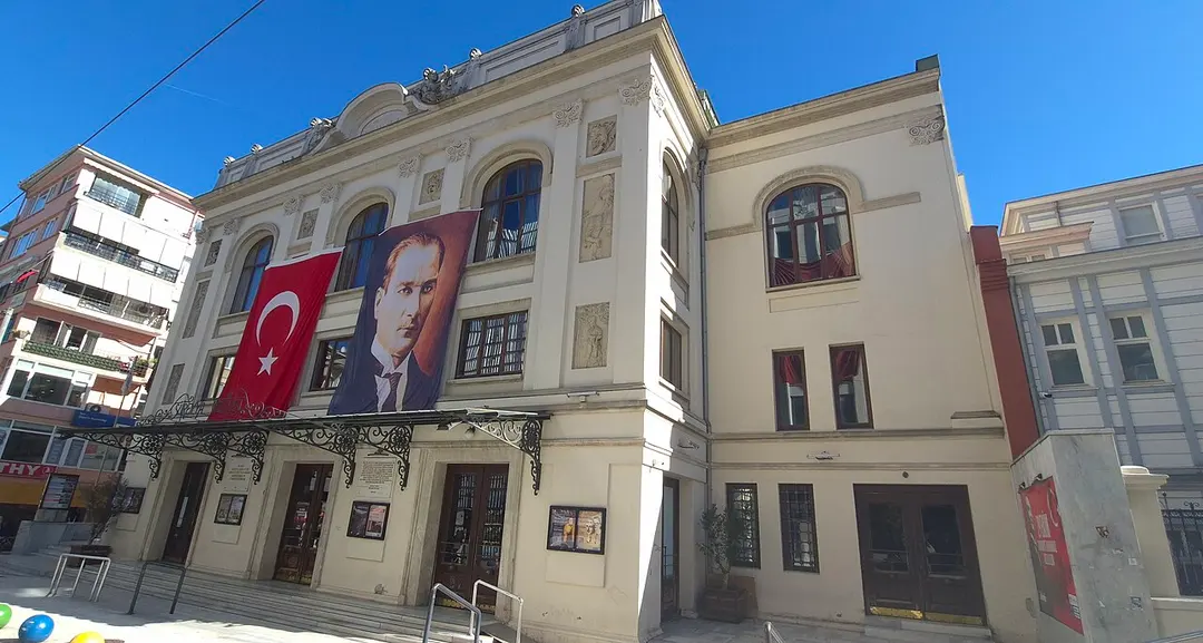 Süreyya-Opernhaus