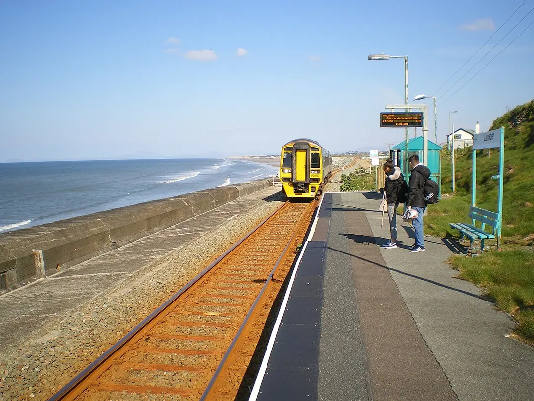 Llanaber railway station