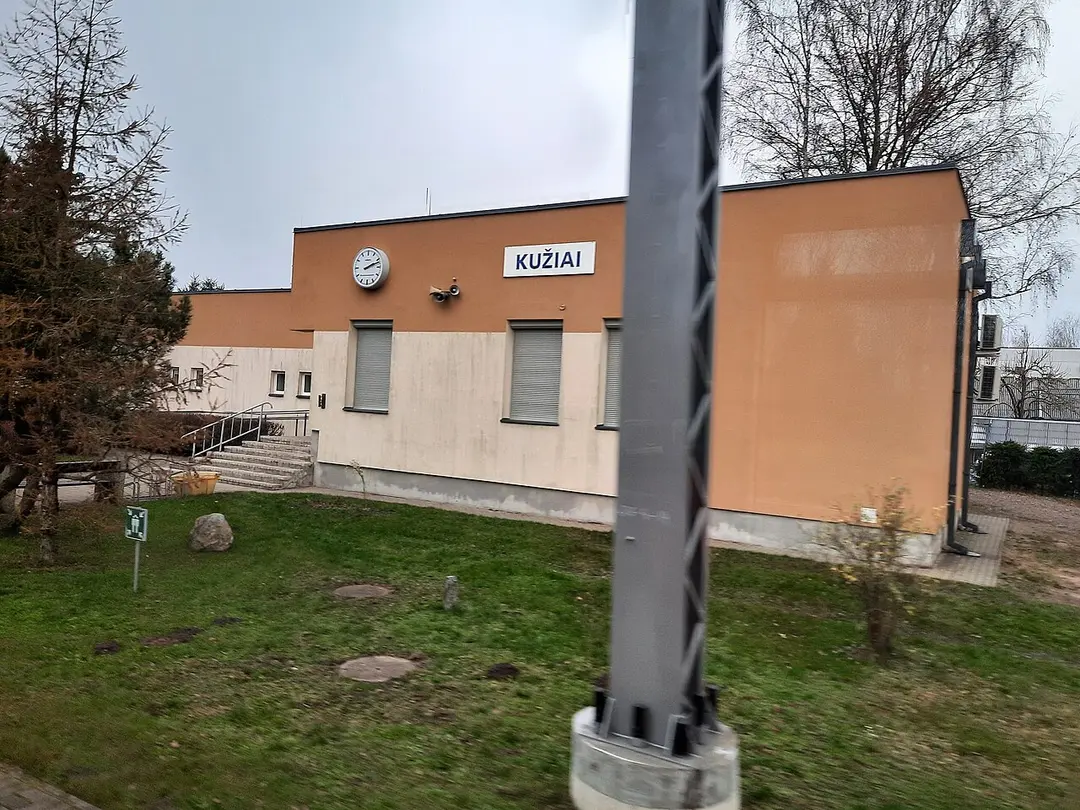 Kužiai train station