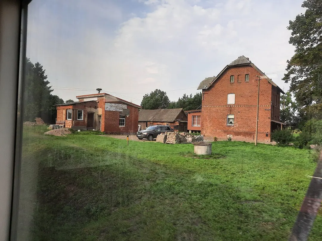 Žemaitkiemis train station