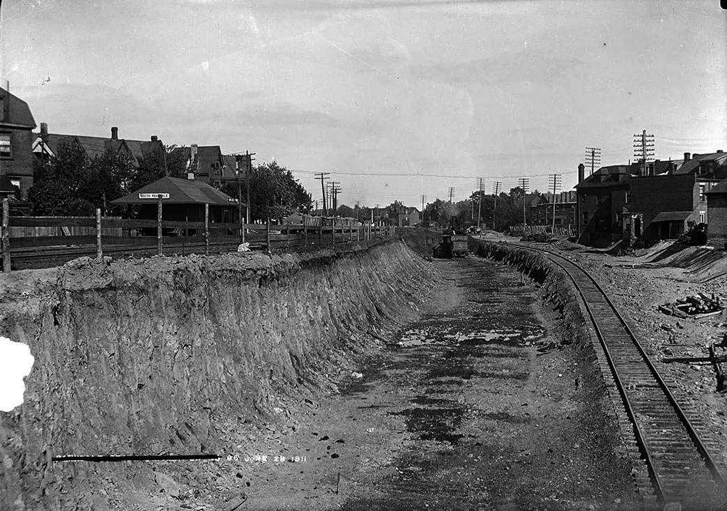South Parkdale railway station