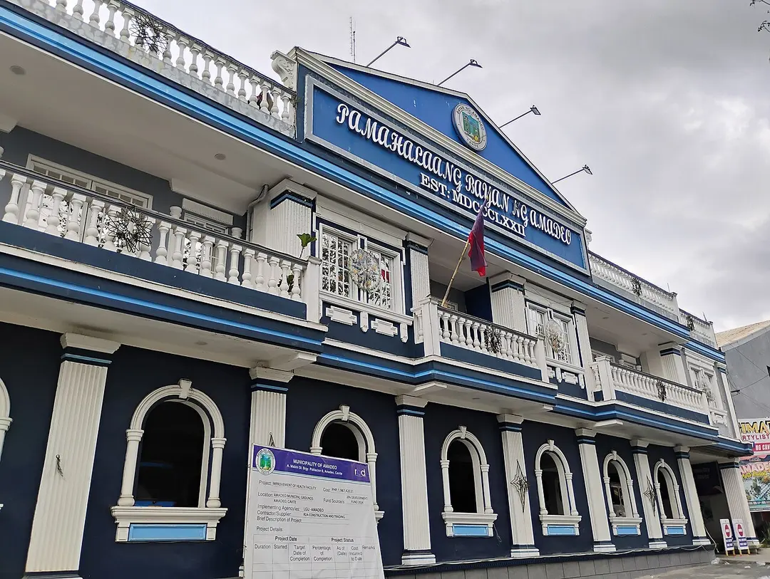 Amadeo Municipal Hall
