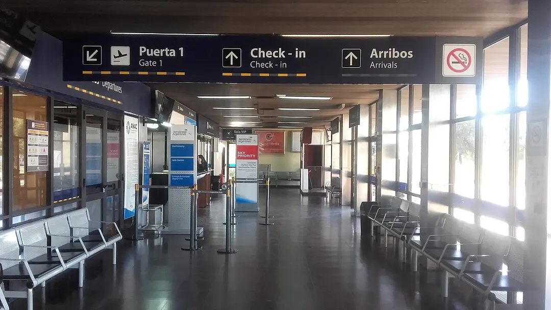Capitán Vicente Almandos Almonacid Airport