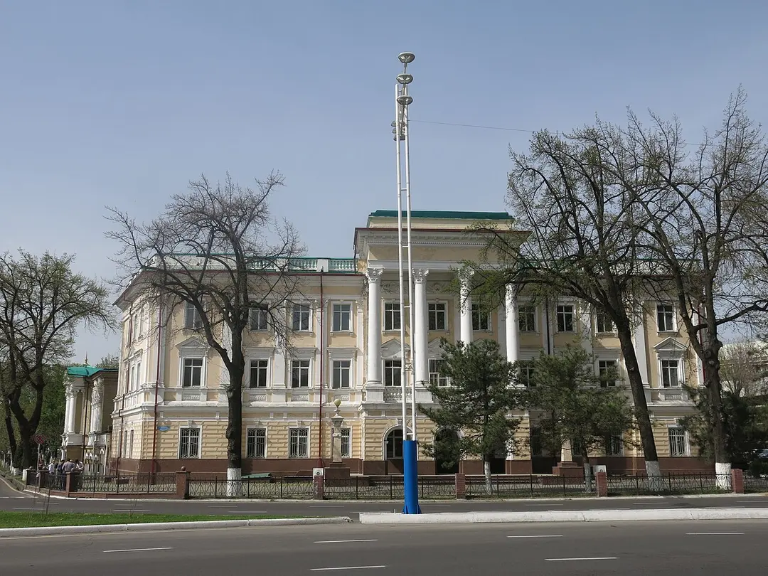 Amir-Timur-Platz