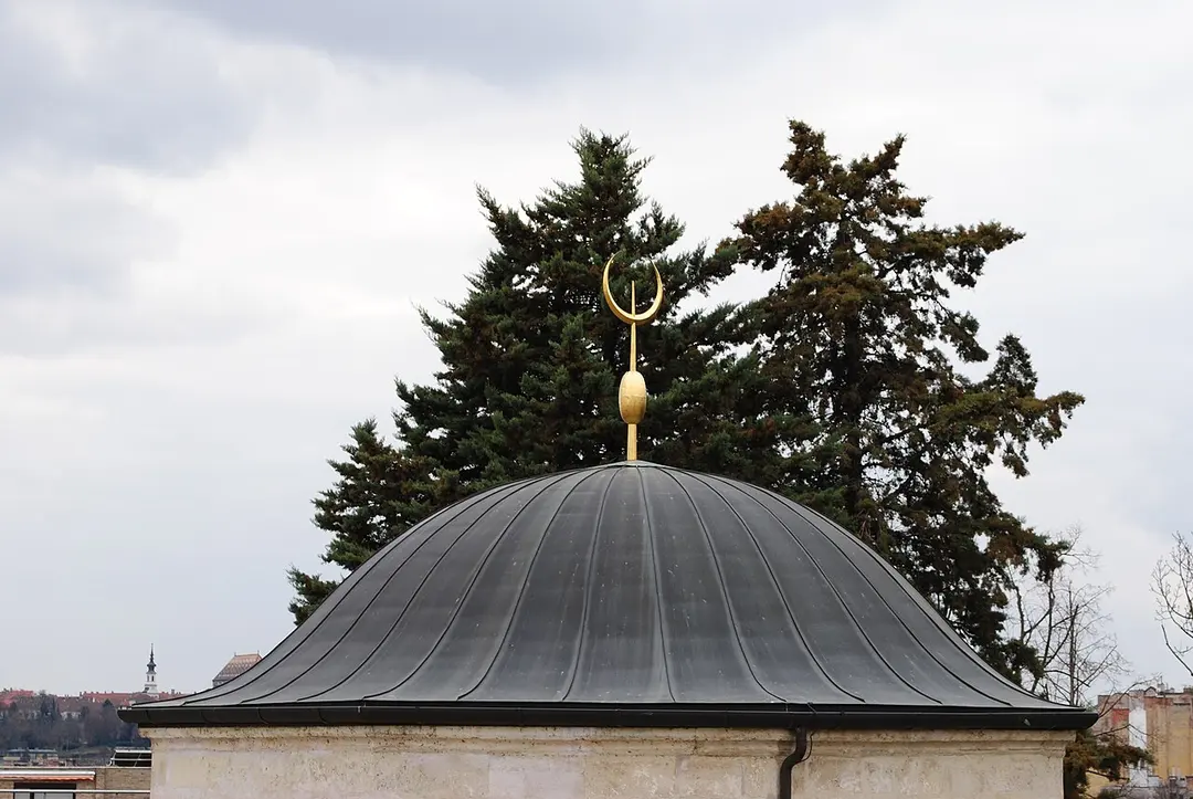 Gül Baba türbéje