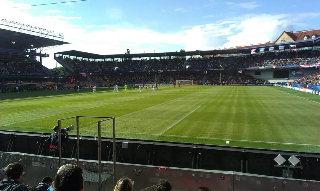 epet ARENA
