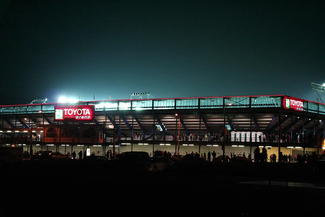 epet ARENA