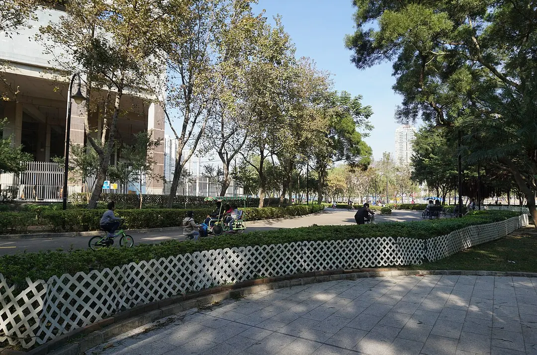 湖山遊樂場 Wu Shan Recreation Playground