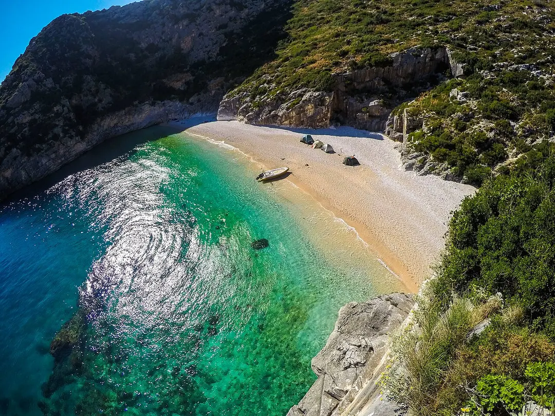 Bay of Grama