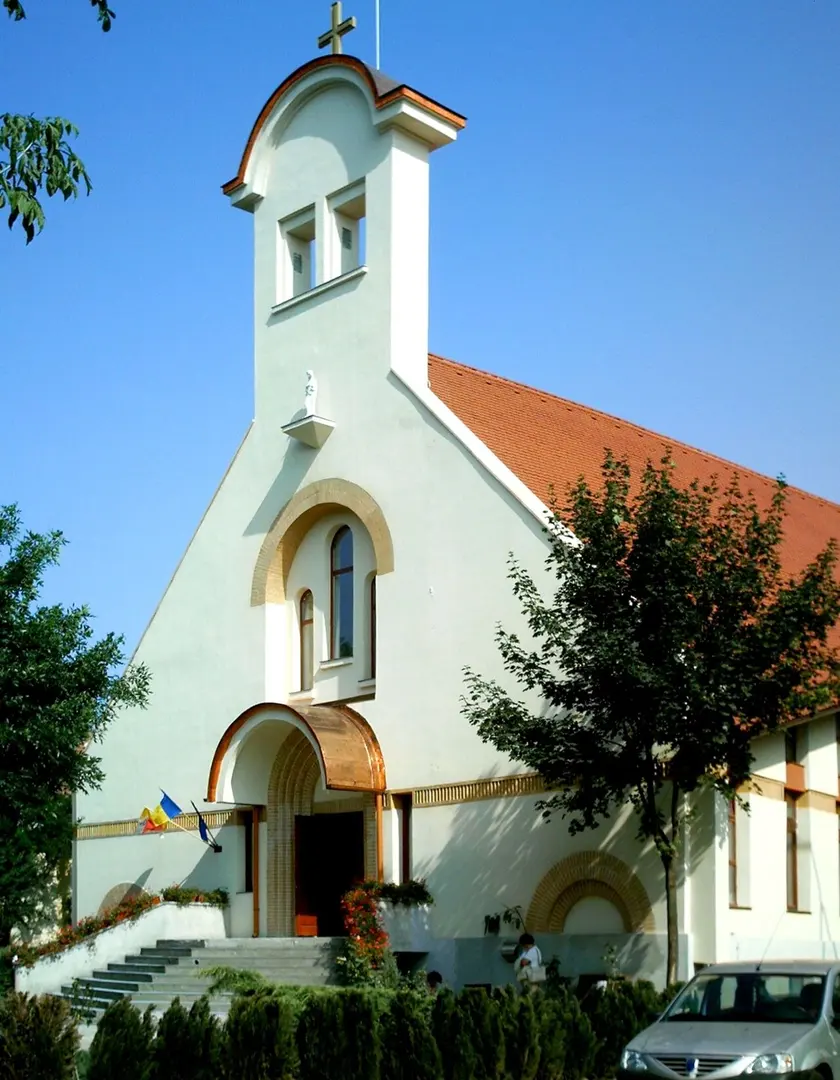 Biserica Sfânta Maria Regina Păcii și a Unității